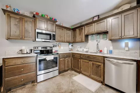 Kitchen - 1375 Acuff Ln, Conway, AR 72034 photo 2 of 3