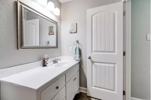 Bath - 1375 Acuff Ln, Conway, AR 72034 photo 1 of 3