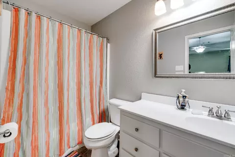 Bath - 1375 Acuff Ln, Conway, AR 72034 photo 2 of 3