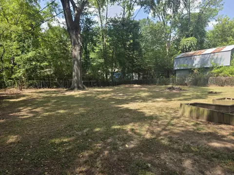 Exterior - 2106 Independence Ave, Conway, AR 72034 photo 4 of 10