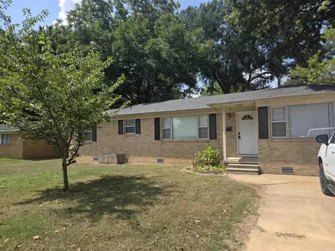 Exterior - 2106 Independence Ave, Conway, AR 72034 photo 2 of 10