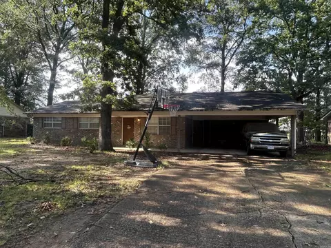 31 Indian Trl, Searcy, AR 72143