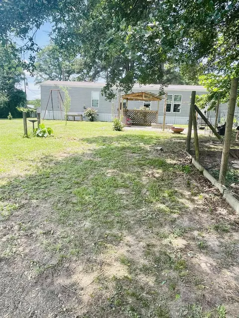Exterior - 5268 Miller County 5, Doddridge, AR 71834 photo 5 of 9
