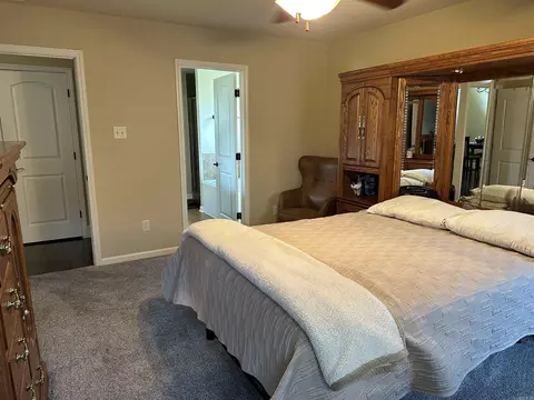 Bedroom - 5304 Glenn Cv, Bryant, AR 72022 photo 2 of 3