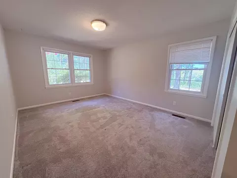 Bedroom - 352 Hwy 62412, Ash Flat, AR 72513 photo 3 of 6