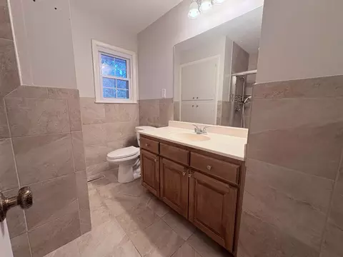 Bath - 352 Hwy 62412, Ash Flat, AR 72513 photo 2 of 4
