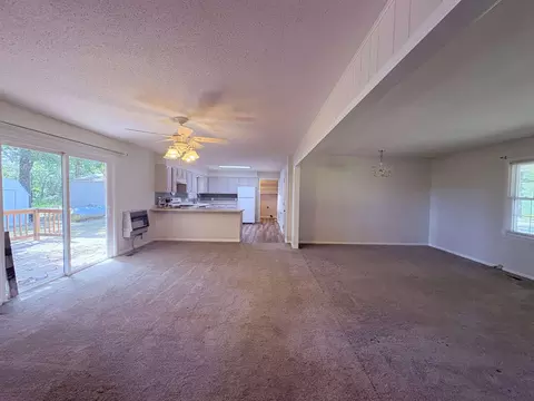 Living - 352 Hwy 62412, Ash Flat, AR 72513 photo 5 of 5