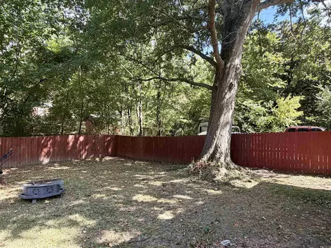 Exterior - 204 S Second St, Benton, AR 72019 photo 9 of 12