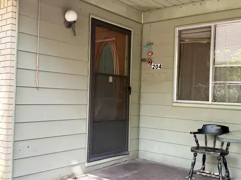 Exterior - 204 S Second St, Benton, AR 72019 photo 3 of 12