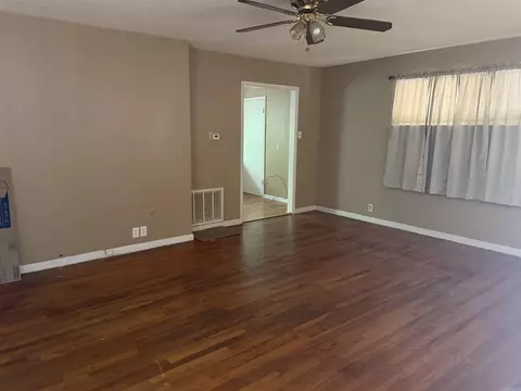 Living - 204 S Second St, Benton, AR 72019 photo 1 of 2