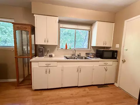Kitchen - 204 S Second St, Benton, AR 72019 photo 4 of 5