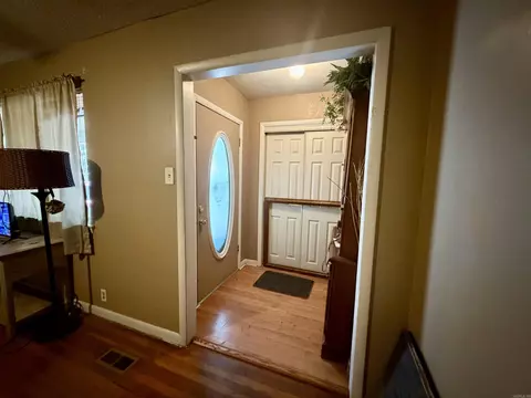Entry Way - 204 S Second St, Benton, AR 72019 photo 2 of 2