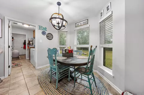 Dining - 2115 Duane Dr, Beebe, AR 72012 photo 4 of 4