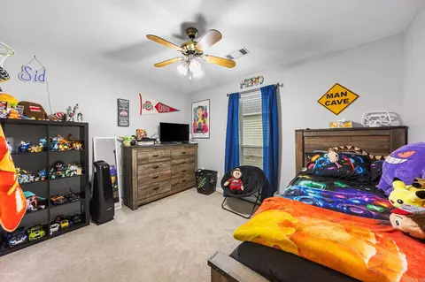 Bedroom - 2115 Duane Dr, Beebe, AR 72012 photo 1 of 8