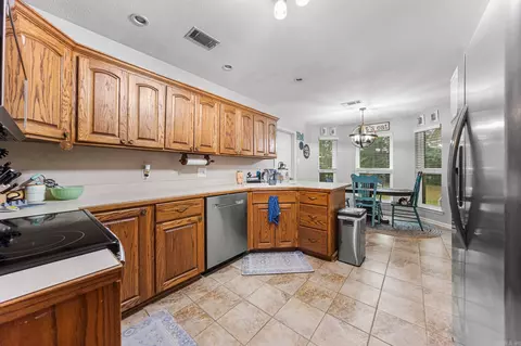 Kitchen - 2115 Duane Dr, Beebe, AR 72012 photo 2 of 2