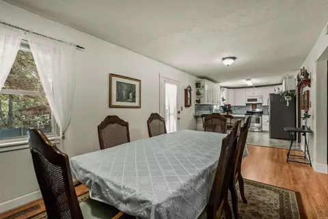 Dining - 564 Green Tree Rd, Clinton, AR 72031 photo 2 of 3