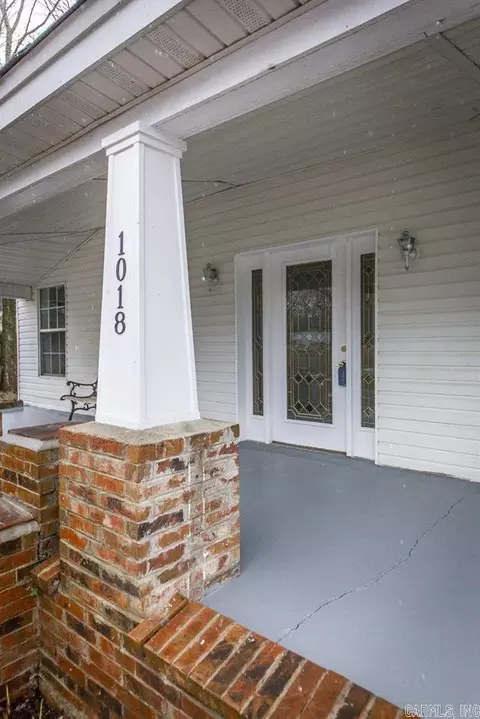 Exterior - 1018 River St, Benton, AR 72015 photo 3 of 5