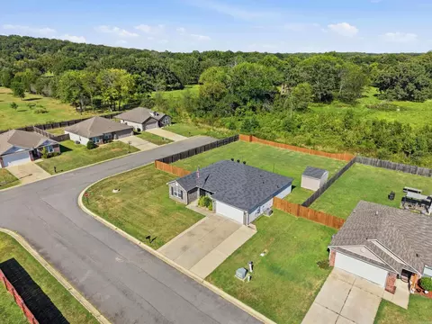 View/Area - 200 Hemlock Dr, Conway, AR 72032 photo 10 of 10