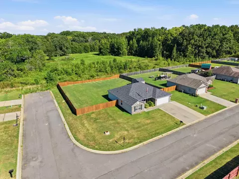 View/Area - 200 Hemlock Dr, Conway, AR 72032 photo 8 of 10