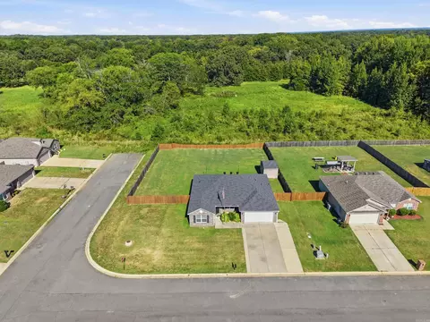 View/Area - 200 Hemlock Dr, Conway, AR 72032 photo 7 of 10