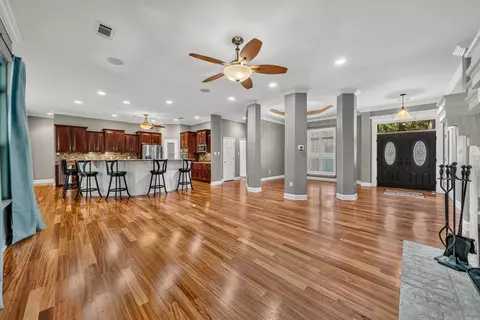 100 Lost Lake Pt, Hot Springs, AR 71913
