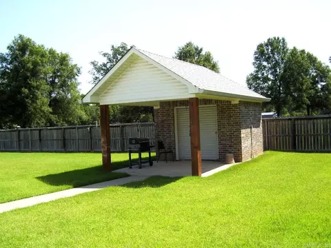 Exterior - 104 Shalie Cove Cor, Ashdown, AR 71822 photo 9 of 9