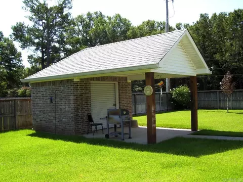 Exterior - 104 Shalie Cove Cor, Ashdown, AR 71822 photo 8 of 9