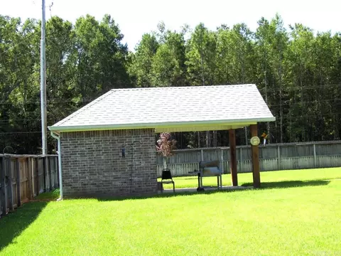 Exterior - 104 Shalie Cove Cor, Ashdown, AR 71822 photo 7 of 9