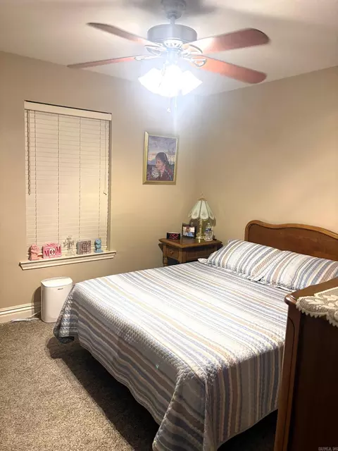 Bedroom - 104 Shalie Cove Cor, Ashdown, AR 71822 photo 3 of 4