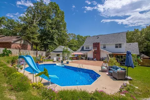 Exterior - 1185 Cambridge Cir, Benton, AR 72019 photo 13 of 14