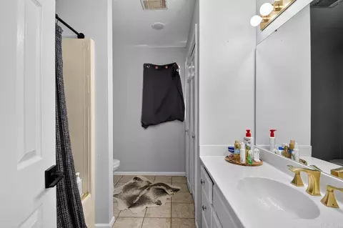 Bath - 1185 Cambridge Cir, Benton, AR 72019 photo 4 of 4