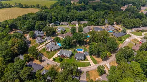 View/Area - 1185 Cambridge Cir, Benton, AR 72019 photo 3 of 9
