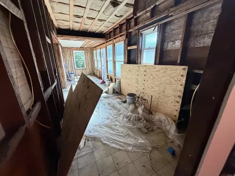 Entry Way - 214 E Walnut St, De Valls Bluff, AR 72041 photo 2 of 2