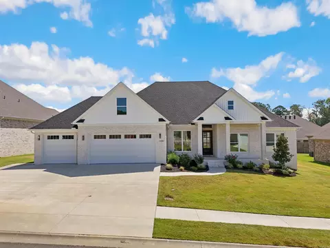 Exterior - 1650 Dolphin Dr, Conway, AR 72034 photo 2 of 7