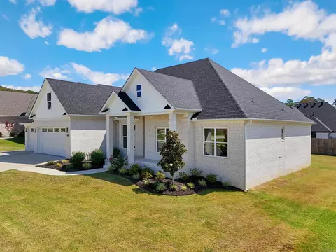 Exterior - 1650 Dolphin Dr, Conway, AR 72034 photo 2 of 6
