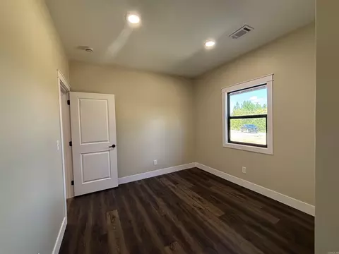 Bedroom - 180 Cedar Meadow Ln, Sidney, AR 72577 photo 4 of 4