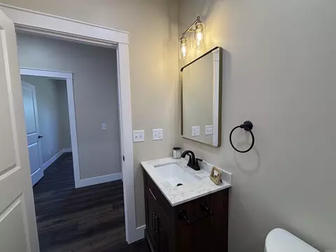 Bath - 180 Cedar Meadow Ln, Sidney, AR 72577 photo 8 of 9