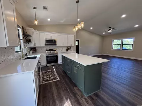 Kitchen - 180 Cedar Meadow Ln, Sidney, AR 72577 photo 9 of 10