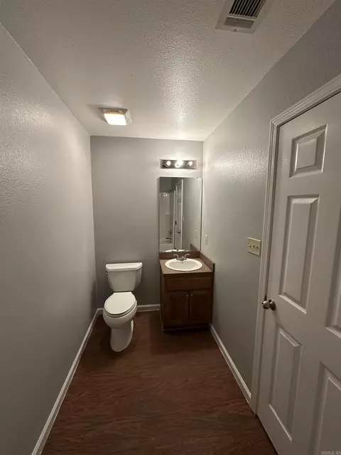 Bath - 412 E 3rd, Altheimer, AR 72004 photo 1 of 4