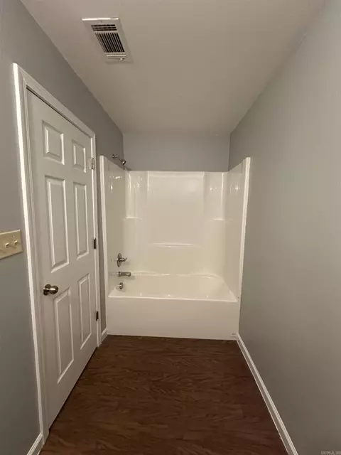 Bath - 412 E 3rd, Altheimer, AR 72004 photo 3 of 4