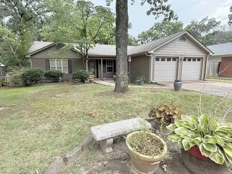7701 Oakridge, North Little Rock, AR 72116