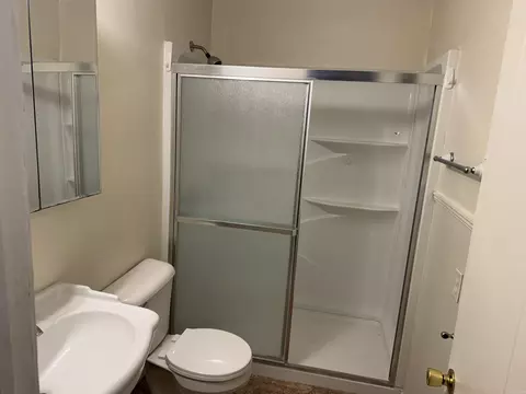 Bath - 3008 S Elm St, Pine Bluff, AR 71603 photo 1 of 1