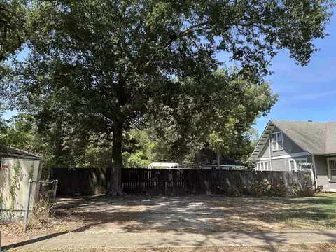 Exterior - 906 School St, Malvern, AR 72104 photo 16 of 17