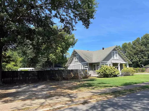 Exterior - 906 School St, Malvern, AR 72104 photo 15 of 17