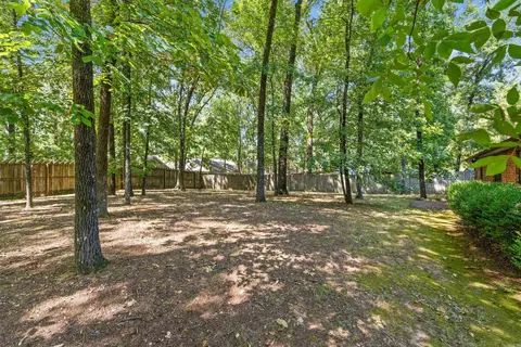 Exterior - 25 White Oak Dr, Conway, AR 72034 photo 5 of 8