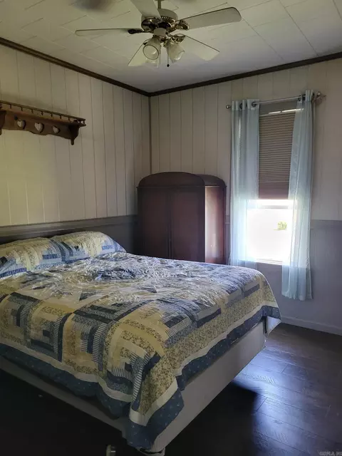 Bedroom - 1050 Cr 481, Rector, AR 72461 photo 2 of 5