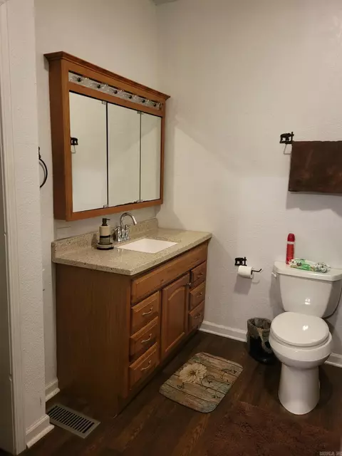 Bath - 1050 Cr 481, Rector, AR 72461 photo 2 of 3