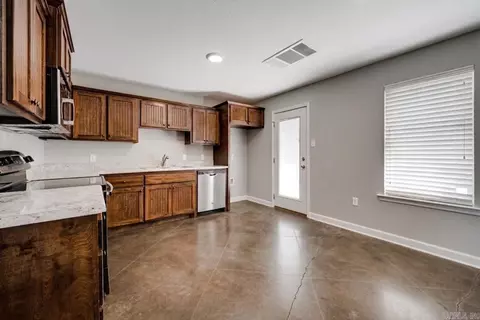 Kitchen - 1325 Acuff Ln, Conway, AR 72034 photo 1 of 2