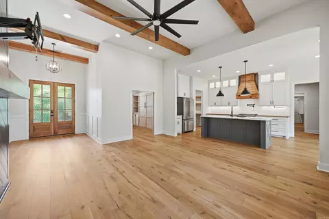 Entry Way - 5624 Westminster Ave, Benton, AR 72019 photo 1 of 4