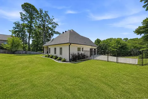 Exterior - 5624 Westminster Ave, Benton, AR 72019 photo 4 of 4